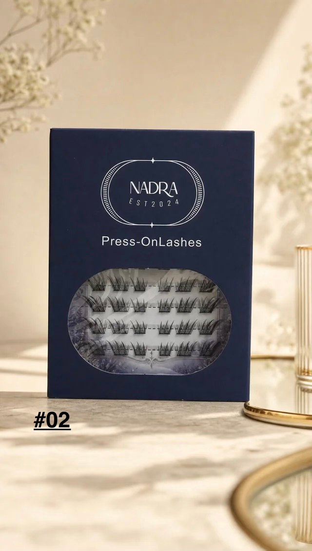 Press-on lashes